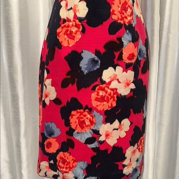 Floral Print Women's Dress Size 4 - Picture 4 of 10